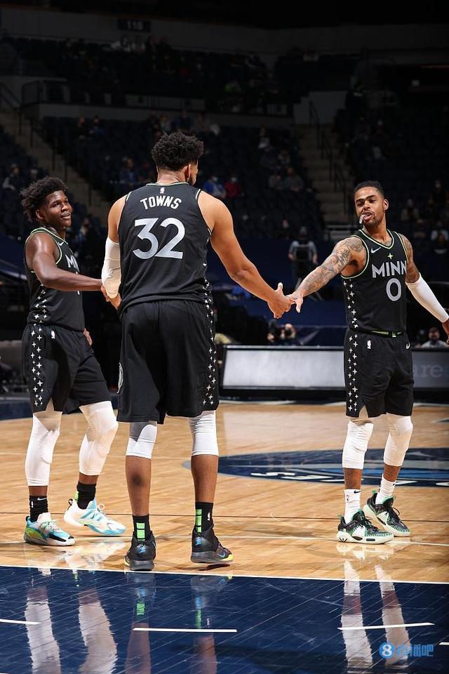 与其被动等 与其被动等