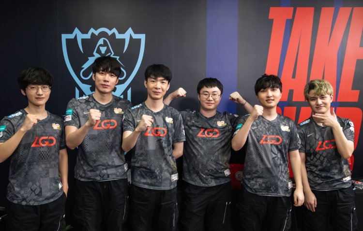 而是围绕中 而是围绕中